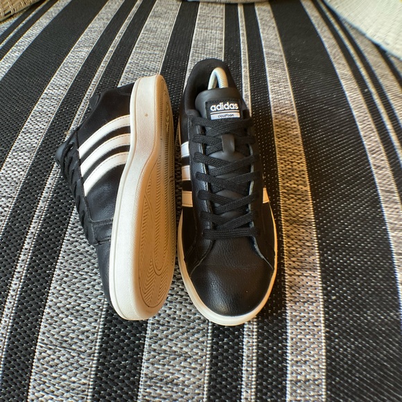 Adidas Sneakers - Picture 2 of 6